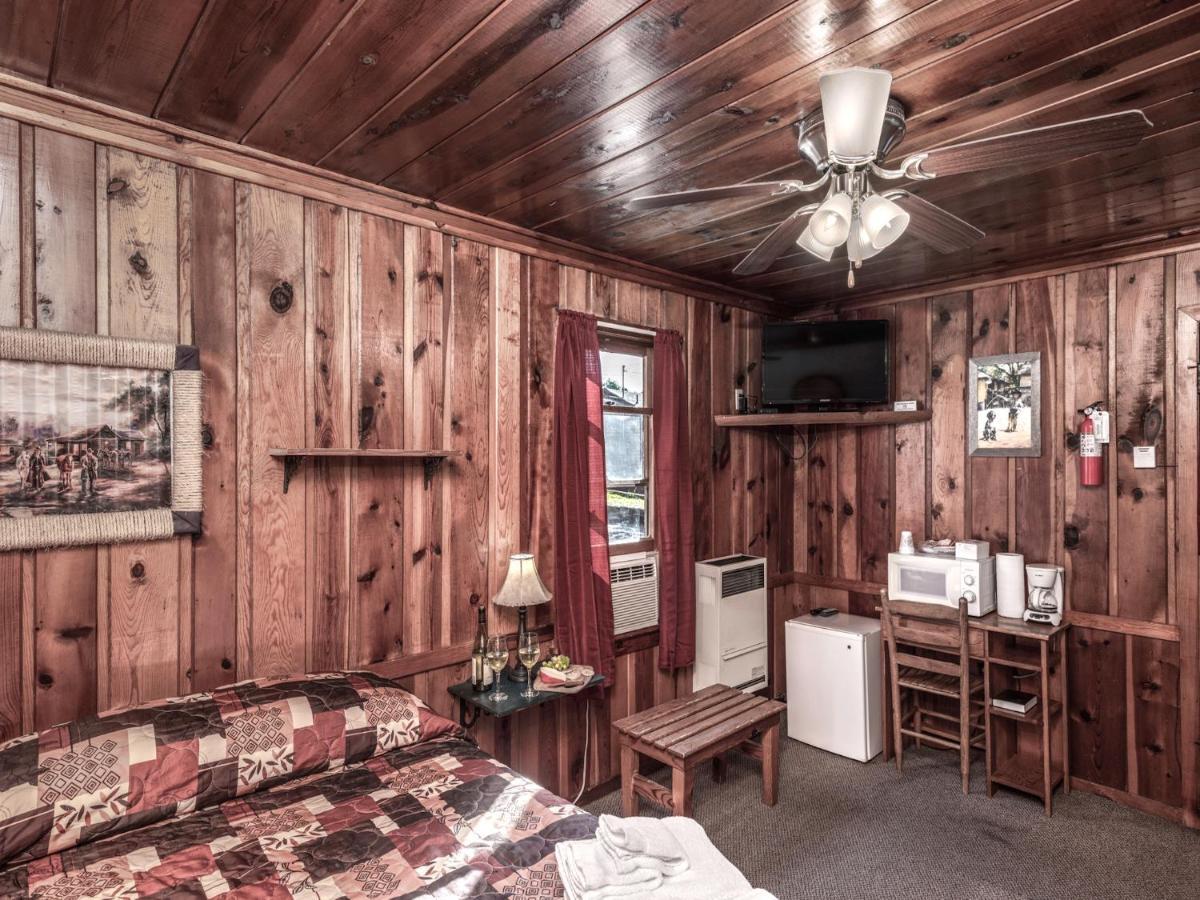 Apache Village 3, Queen Bed, Midtown, Sleeps 2 ルイドソ エクステリア 写真
